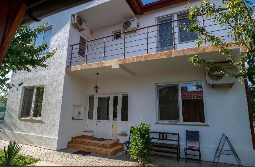 Hotel Vila Jean Bart Mangalia Exterior foto